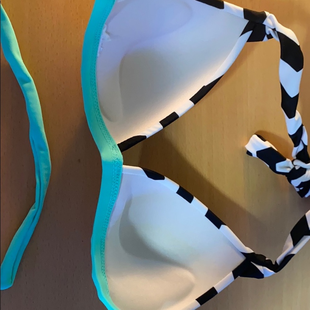 Bathing suit top - Picture 2 of 3